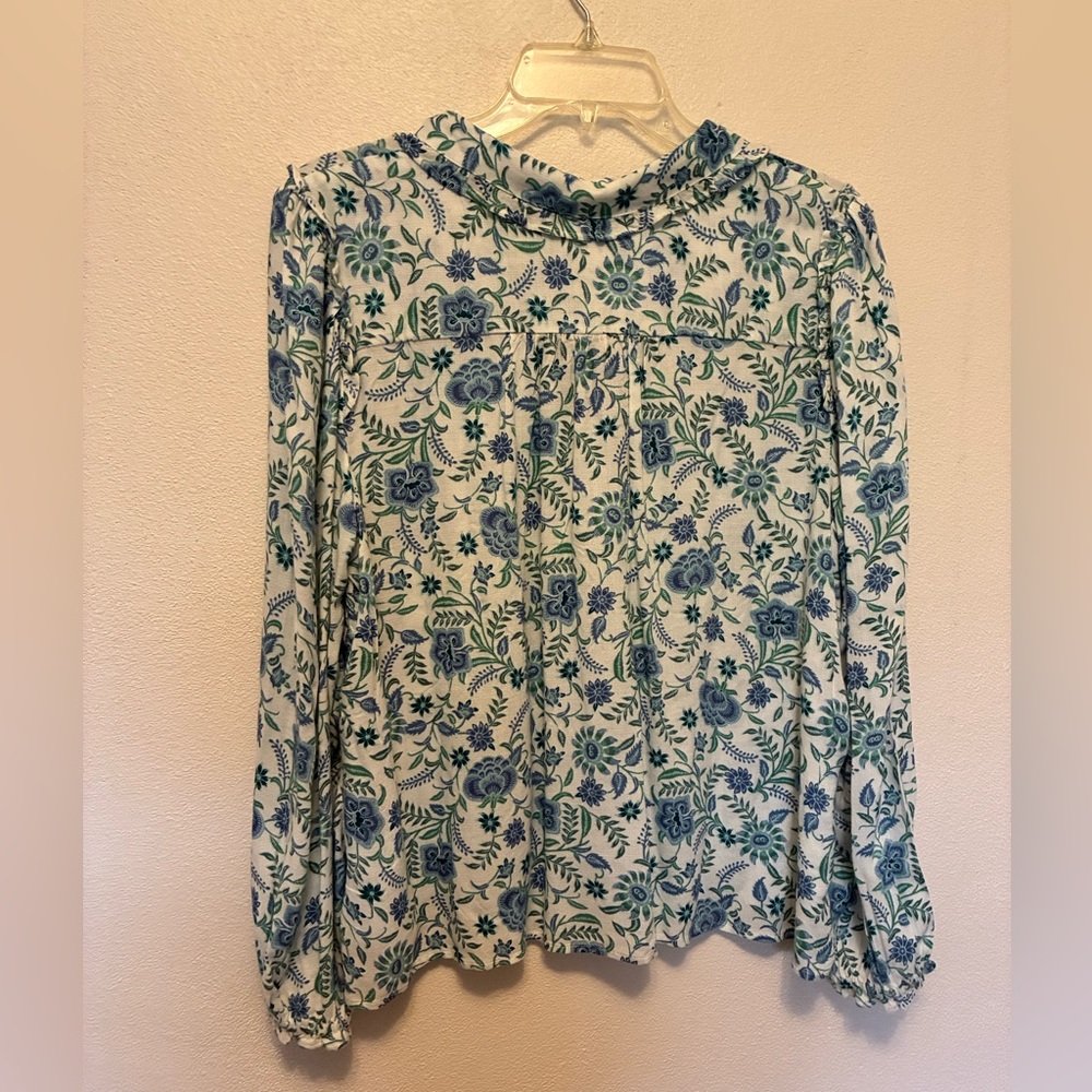 Lucky Brand NWT Green and White Floral Blouse - Picture 2 of 6